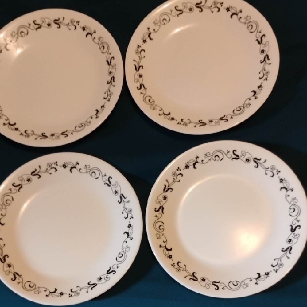 Sophisticated White and Black Dinnerware Set